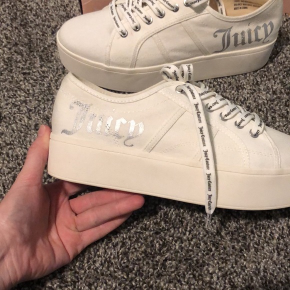 Never worn - Picture 2 of 3